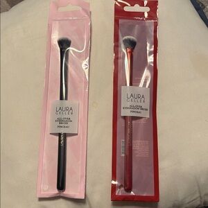 Laura Geller Black and Red Eyeshadow Brush Duo